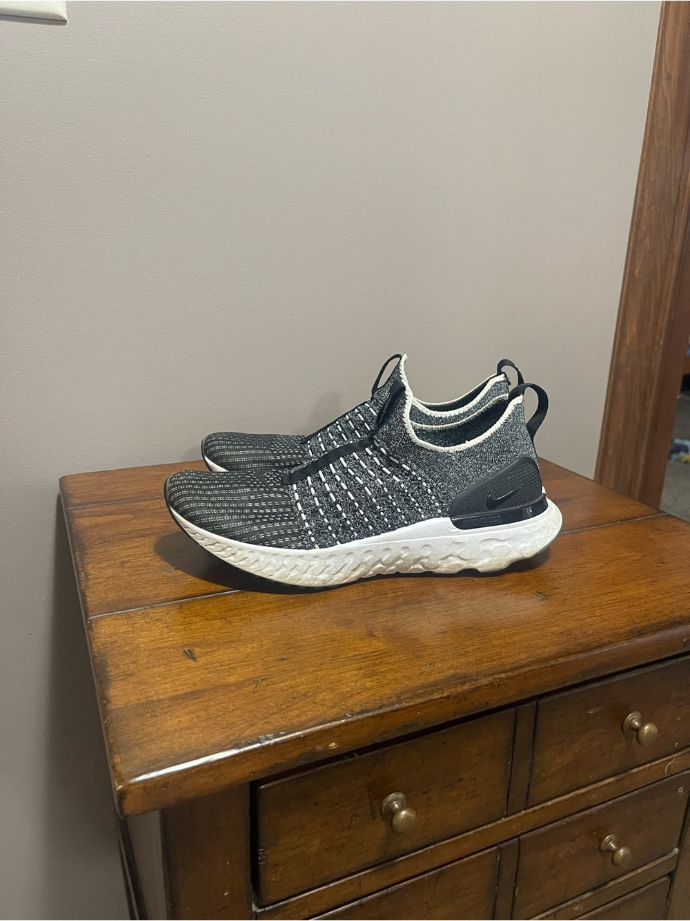 Women's Nike React size 8.5